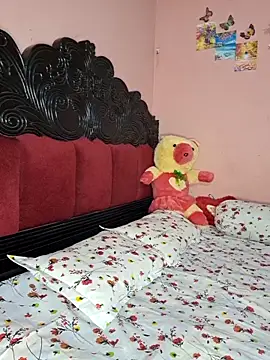 ariya-03 online show from 11/25/25, 07:14