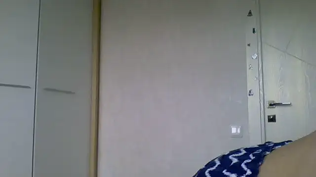 Avenique online show from 10/18/25, 12:17