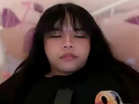 Snapshot of Sassy_lenarxx chatting on 04/20/26, 12:35 Sassy lenarxx online show from 04/20/26, 12:35