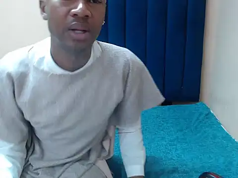 Snapshot of SexyGagaxx chatting on 11/10/25, 08:35 SexyGagaxx online show from 11/10/25, 08:35