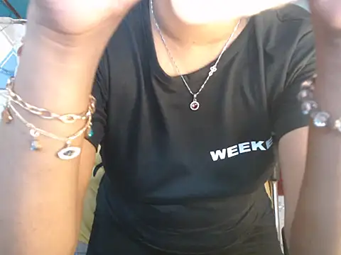 Snapshot of hot_riaa25 chatting on 03/10/26, 05:07 hot riaa25 online show from 03/10/26, 05:07