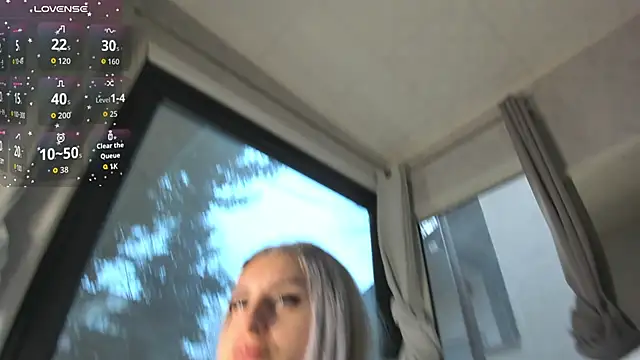 Snapshot of Ella_Vee chatting on 02/17/26, 06:10 Ella Vee online show from 02/17/26, 06:10