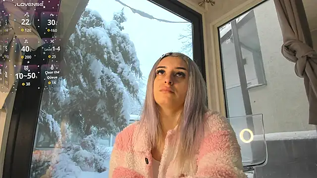 Snapshot of Ella_Vee chatting on 02/18/26, 05:58 Ella Vee online show from 02/18/26, 05:58