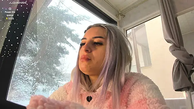 Snapshot of Ella_Vee chatting on 02/21/26, 07:31 Ella Vee online show from 02/21/26, 07:31