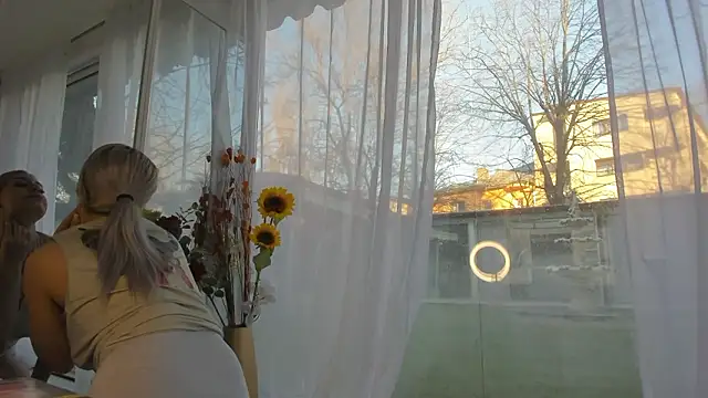 Snapshot of Ella_Vee chatting on 03/07/26, 05:48 Ella Vee online show from 03/07/26, 05:48