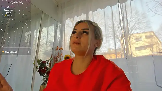 Snapshot of Ella_Vee chatting on 03/16/26, 05:55 Ella Vee online show from 03/16/26, 05:55