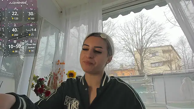 Snapshot of Ella_Vee chatting on 03/20/26, 06:07 Ella Vee online show from 03/20/26, 06:07