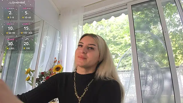 Snapshot of Ella_Vee chatting on 06/02/26, 06:15 Ella Vee online show from 06/02/26, 06:15