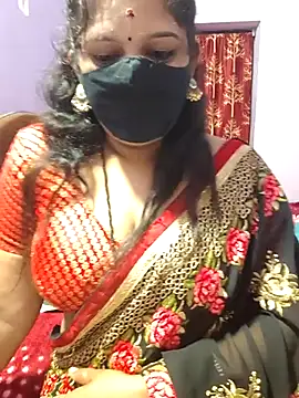 luci-queen online show from 09/15/25, 05:02