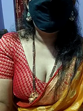 luci-queen online show from 10/09/25, 05:00