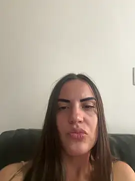 Snapshot of gaucha5 chatting on 04/07/26, 04:24 gaucha5 online show from 04/07/26, 04:24