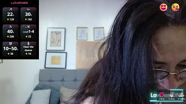  naomi s online show from 01/15/26, 01:48