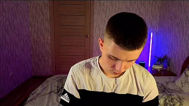 Denisx444 online show from 10/16/25, 09:54