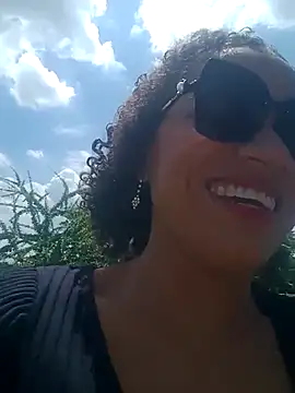 Snapshot of charlotte_dante212 chatting on 06/19/26, 06:23 charlotte dante212 online show from 06/19/26, 06:23