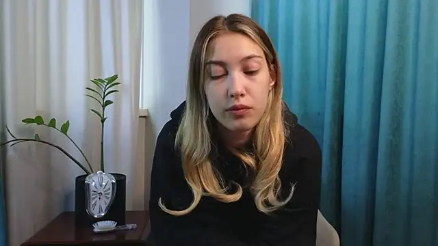 Snapshot of AngelicRice chatting on 09/14/25, 11:09 AngelicRice online show from 09/14/25, 11:09