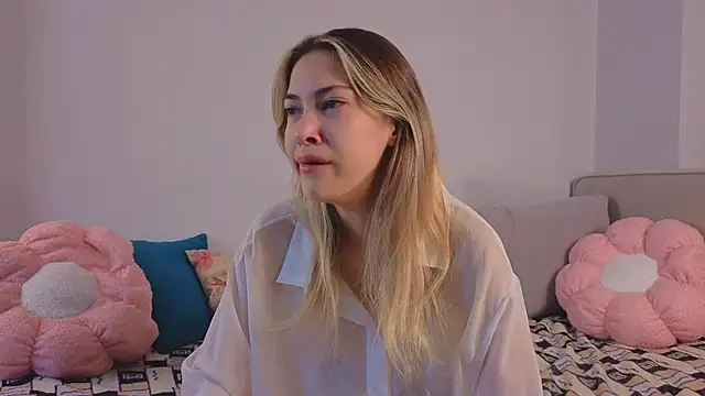 Snapshot of AngelicRice chatting on 09/29/25, 11:37 AngelicRice online show from 09/29/25, 11:37