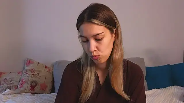 Snapshot of AngelicRice chatting on 10/10/25, 11:31 AngelicRice online show from 10/10/25, 11:31