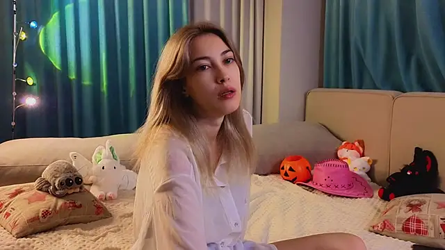 Snapshot of AngelicRice chatting on 10/23/25, 11:09 AngelicRice online show from 10/23/25, 11:09