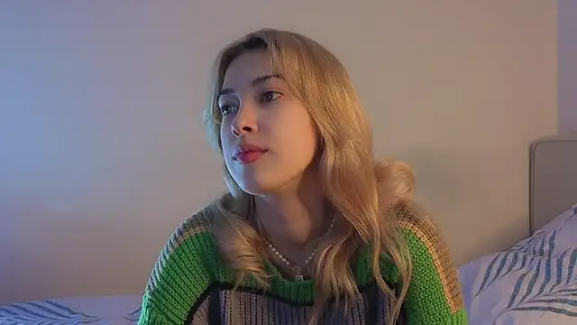 Snapshot of AngelicRice chatting on 11/22/25, 11:09 AngelicRice online show from 11/22/25, 11:09