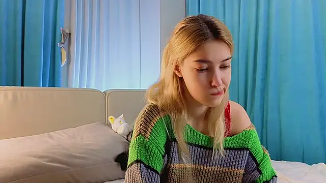 Snapshot of AngelicRice chatting on 12/15/25, 11:14 AngelicRice online show from 12/15/25, 11:14