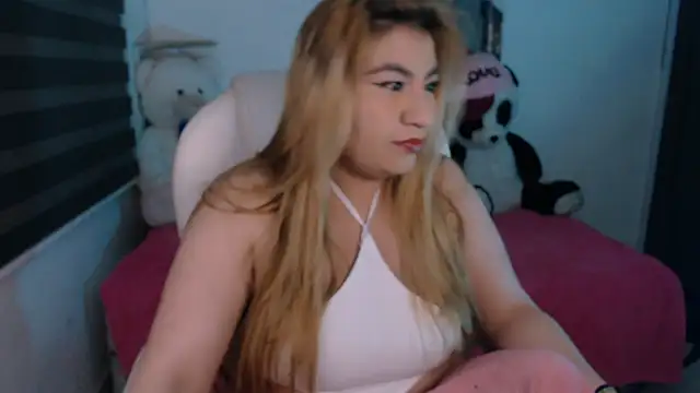 Snapshot of Sharonmendez chatting on 09/27/25, 03:33 Sharonmendez online show from 09/27/25, 03:33