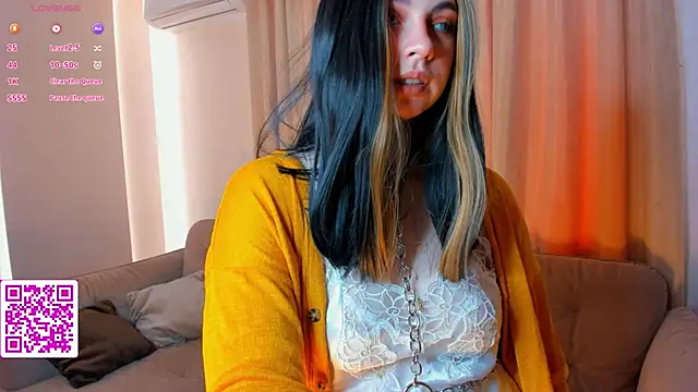 EvaBlimey online show from 09/12/25, 04:45