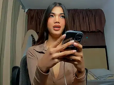 Snapshot of CassieSommereux chatting on 01/15/26, 02:32 CassieSommereux online show from 01/15/26, 02:32