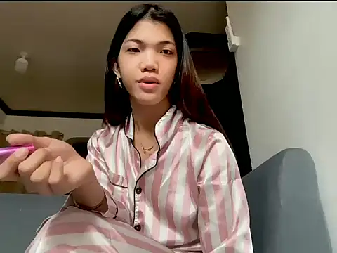Snapshot of CassieSommereux chatting on 03/01/26, 03:52 CassieSommereux online show from 03/01/26, 03:52