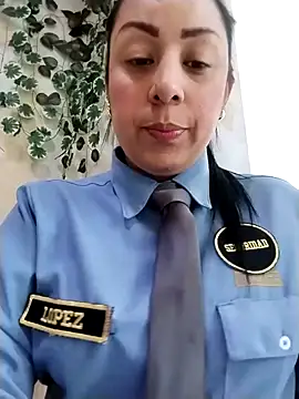 CRISTAL  11 online show from 10/04/25, 02:04