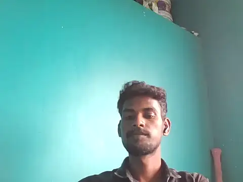 Snapshot of Tamilgud23 chatting on 10/02/25, 09:05 Tamilgud23 online show from 10/02/25, 09:05