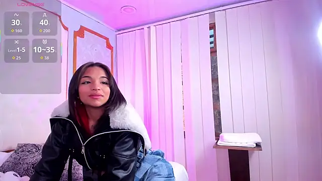 Manelyk evanss  online show from 09/10/25, 11:32