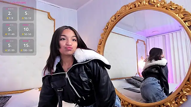 Manelyk evanss  online show from 10/15/25, 11:21