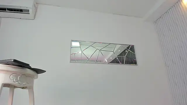 Snapshot of Ariadna_Cruz chatting on 10/05/25, 01:20 Ariadna Cruz online show from 10/05/25, 01:20