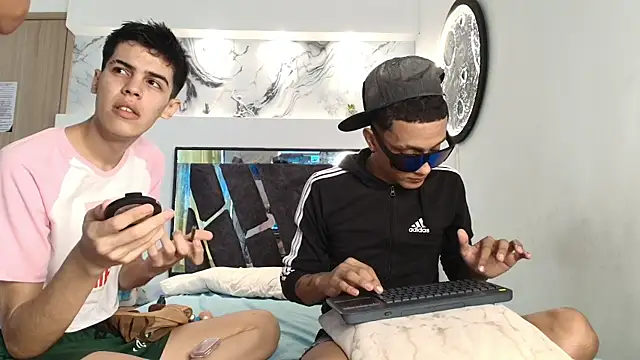 YOUNGS GUYS online show from 09/18/25, 07:16