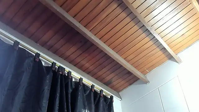 Snapshot of Alexa-Hunter chatting on 09/25/25, 01:59 Alexa-Hunter online show from 09/25/25, 01:59