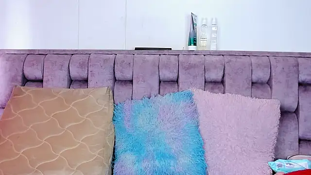 Alexa-Hunter online show from 02/07/26, 08:12