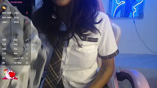 Aprill18  online show from 09/30/25, 01:05