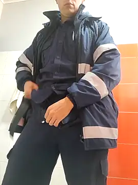 Snapshot of Fireman_sex chatting on 09/14/25, 02:05 Fireman sex online show from 09/14/25, 02:05