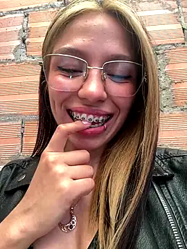 yourrmuse online show from 09/21/25, 09:05