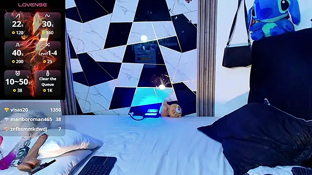 sophia arevalo online show from 11/30/25, 07:29