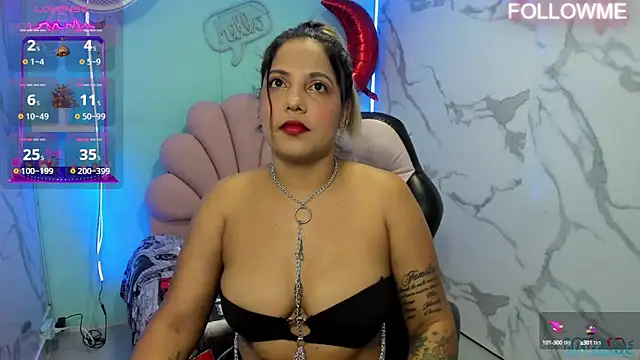 tiana breeze online show from 09/11/25, 02:44