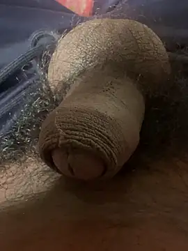 Snapshot of babybaby2000- chatting on 11/03/25, 02:24 babybaby2000- online show from 11/03/25, 02:24