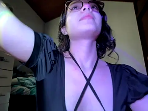 sukubo   online show from 12/05/25, 05:05