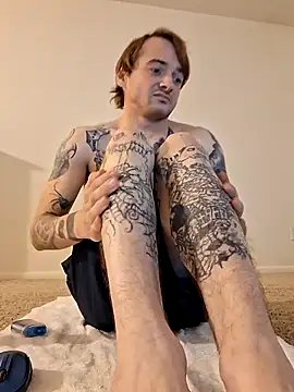 Snapshot of Mr_nightfall chatting on 11/01/25, 03:52 Mr nightfall online show from 11/01/25, 03:52