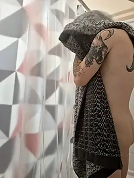 Snapshot of Mr_nightfall chatting on 11/15/25, 01:25 Mr nightfall online show from 11/15/25, 01:25