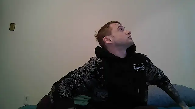 Snapshot of Mr_nightfall chatting on 06/18/26, 12:11 Mr nightfall online show from 06/18/26, 12:11