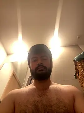 Snapshot of Agusmini chatting on 01/10/26, 11:31 Agusmini online show from 01/10/26, 11:31