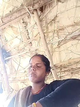 Snapshot of Sapna_cutt chatting on 09/10/25, 08:36 Sapna cutt online show from 09/10/25, 08:36