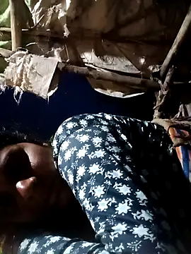 Snapshot of Sapna_cutt chatting on 10/04/25, 12:08 Sapna cutt online show from 10/04/25, 12:08