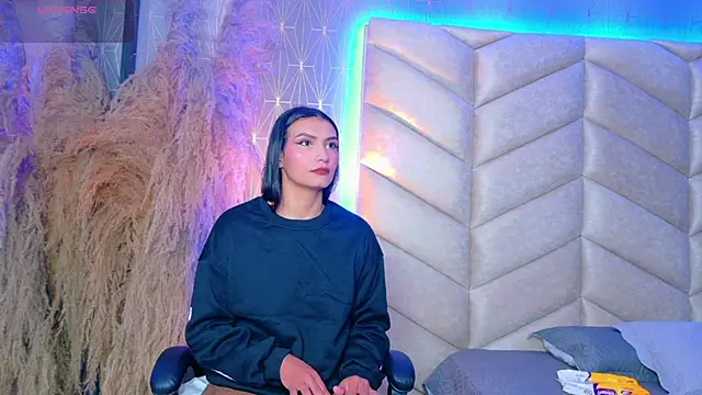 samiradoll online show from 10/21/25, 04:46